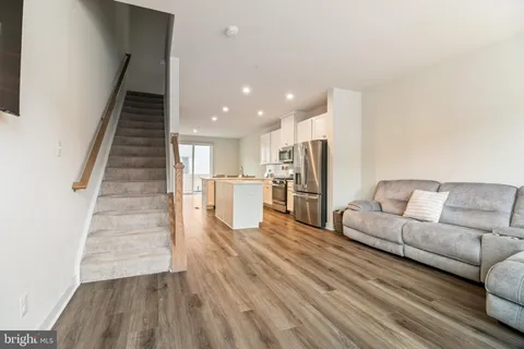 $450,000 | 646 Lakemont Drive, Glen Burnie, MD 21060