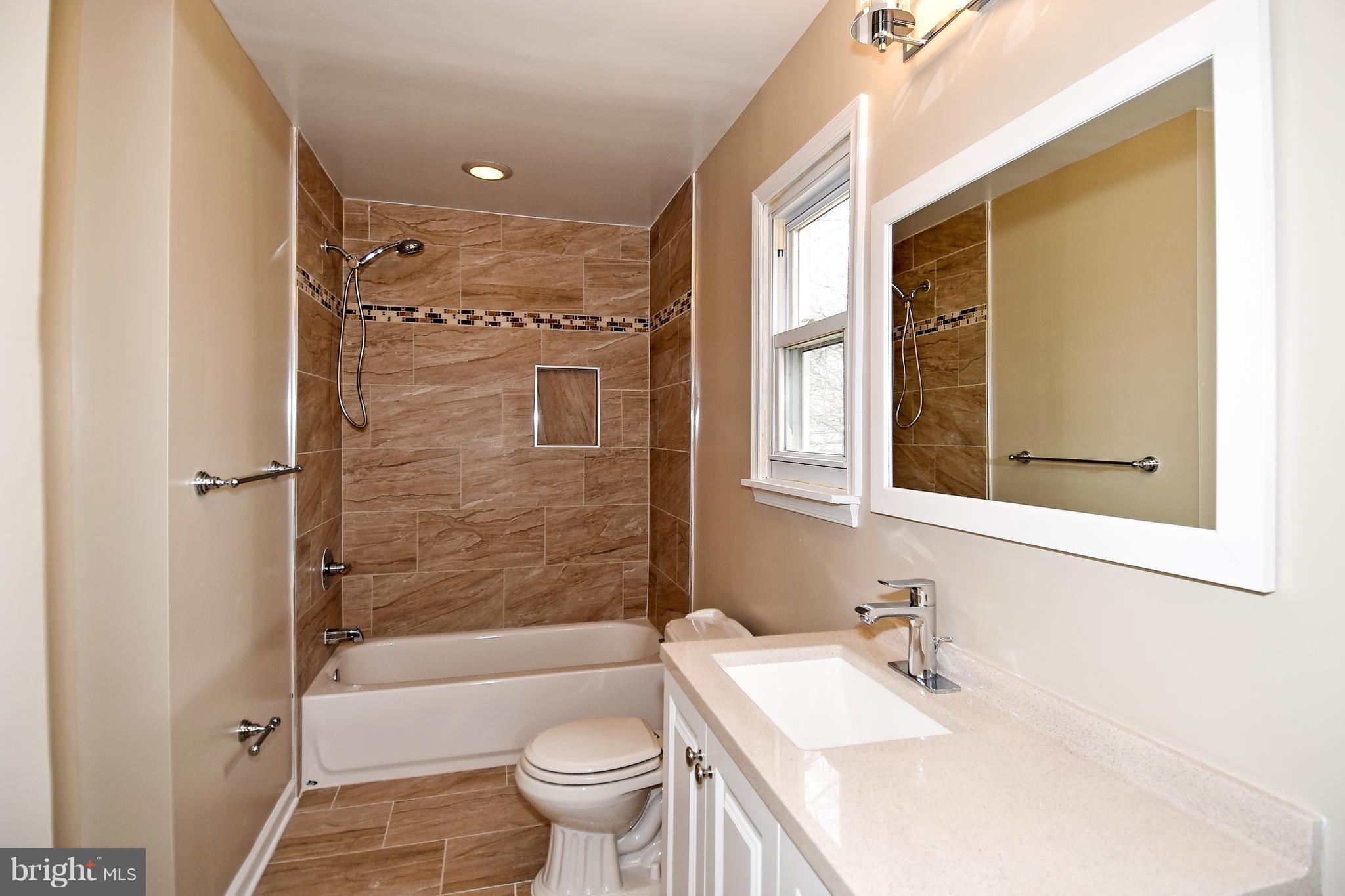 1924 Brookdale Road Baltimore, MD 21244 - Photo 17 of 29 Bath (Master)