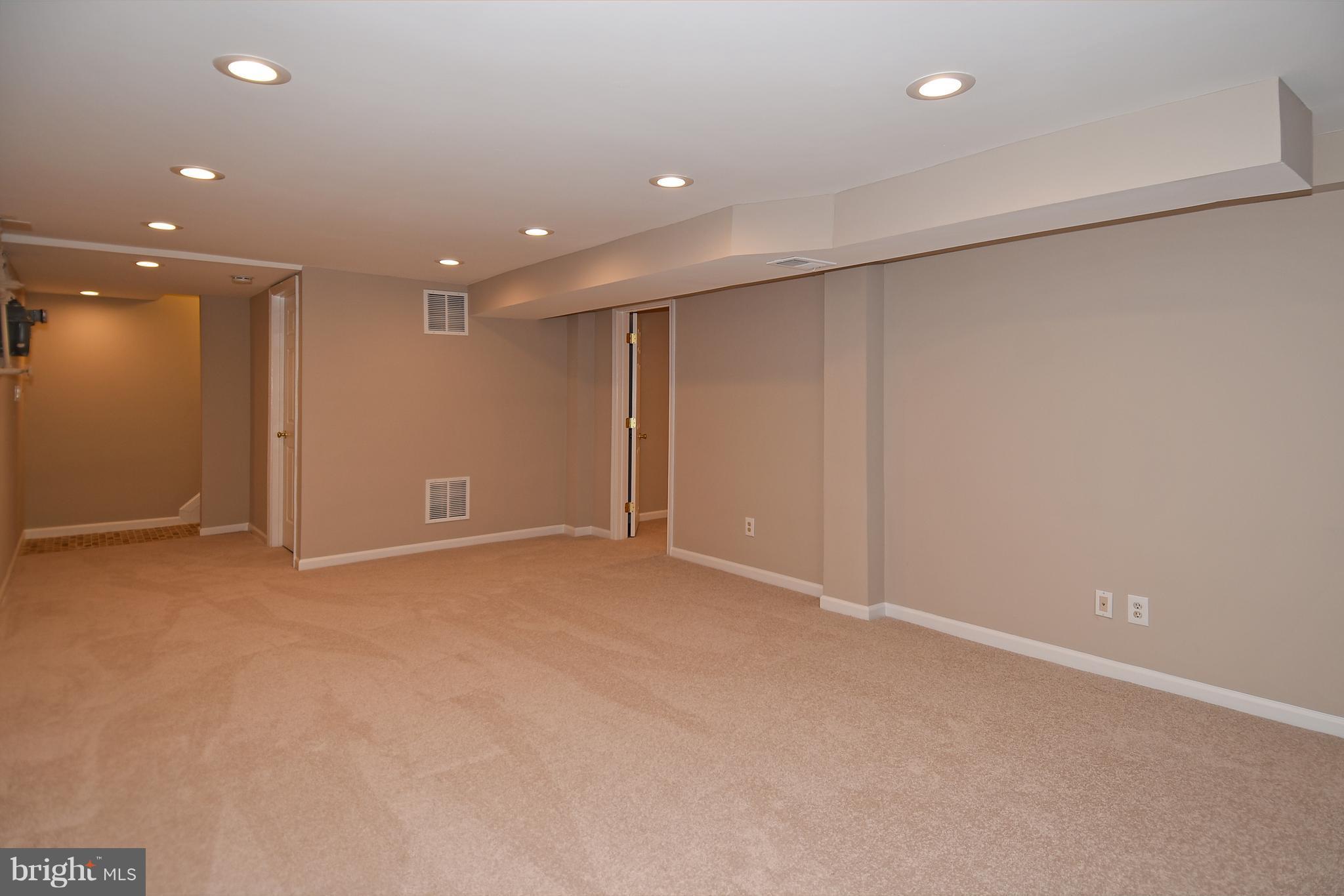 1924 Brookdale Road Baltimore, MD 21244 - Photo 24 of 29 Lower Level