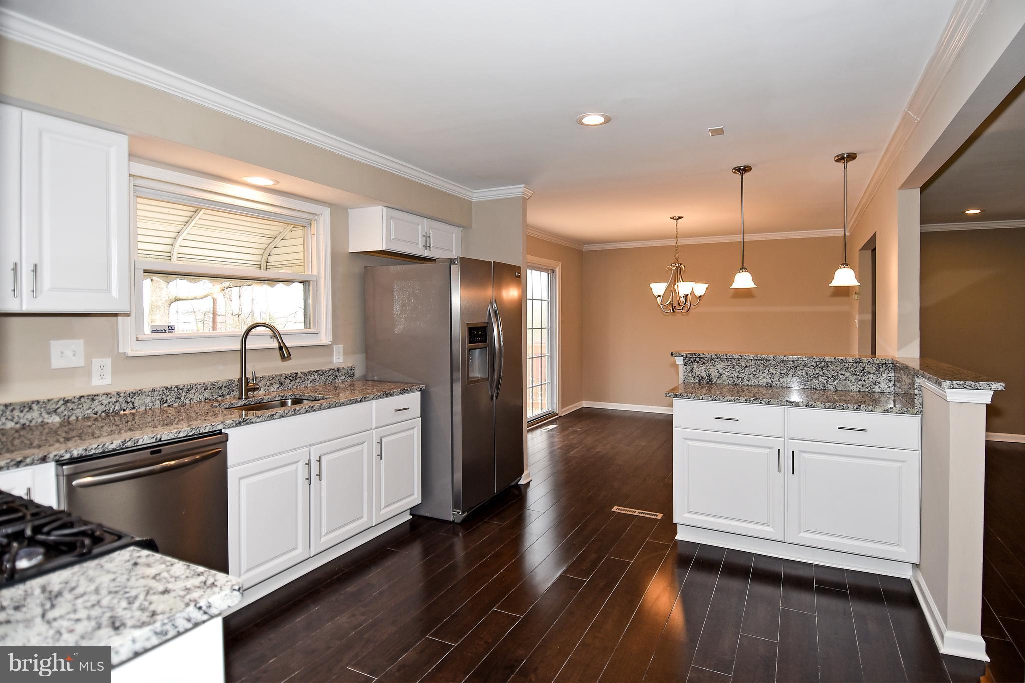 1924 Brookdale Road Baltimore, MD 21244 - Photo 8 of 29 Kitchen