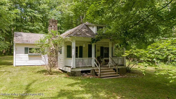 $365,000 | 251 Overlook Drive, Hillsdale, NY 12529
