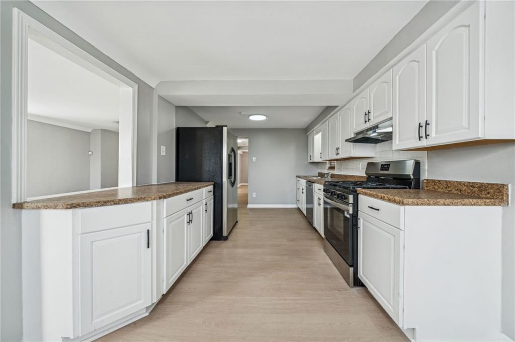 417 Longview Drive Monroeville, PA 15146 - Photo 4 of 35