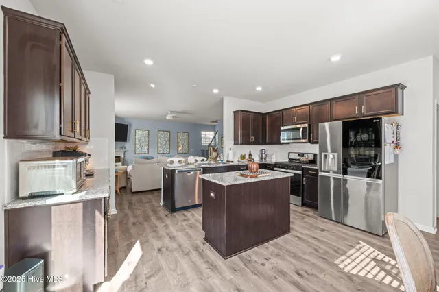 $2,600 | 1012 Kellie Court, New Bern, NC 28562