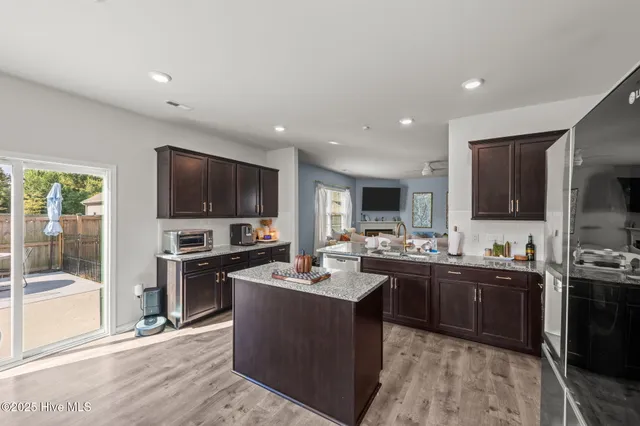 $2,600 | 1012 Kellie Court, New Bern, NC 28562