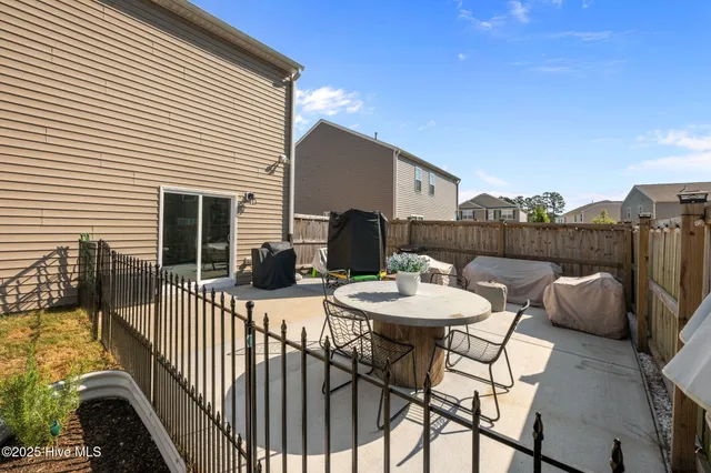 $2,600 | 1012 Kellie Court, New Bern, NC 28562