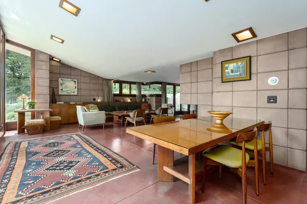 $2,100,000 | 11090 Hawthorne Drive, Galesburg, MI 49053