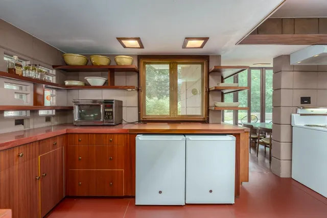 $2,100,000 | 11090 Hawthorne Drive, Galesburg, MI 49053