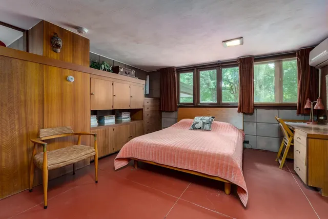 $2,100,000 | 11090 Hawthorne Drive, Galesburg, MI 49053