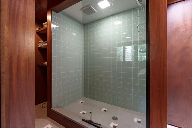 $2,100,000 | 11090 Hawthorne Drive, Galesburg, MI 49053