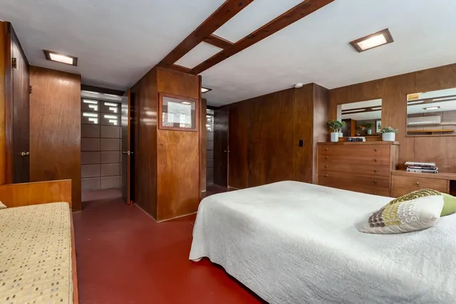 $2,100,000 | 11090 Hawthorne Drive, Galesburg, MI 49053