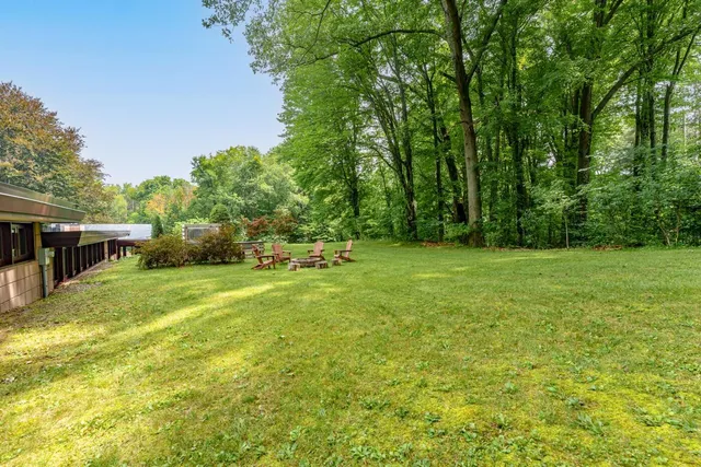 $2,100,000 | 11090 Hawthorne Drive, Galesburg, MI 49053