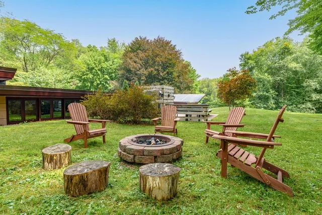 $2,100,000 | 11090 Hawthorne Drive, Galesburg, MI 49053