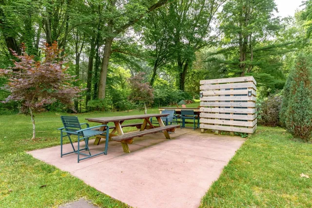 $2,100,000 | 11090 Hawthorne Drive, Galesburg, MI 49053