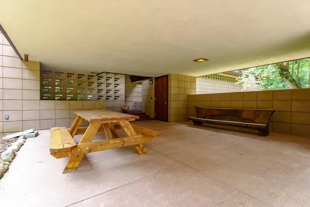 $2,100,000 | 11090 Hawthorne Drive, Galesburg, MI 49053