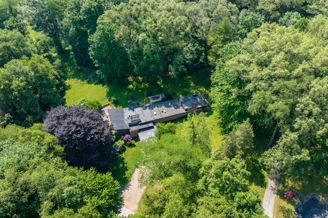 $2,100,000 | 11090 Hawthorne Drive, Galesburg, MI 49053