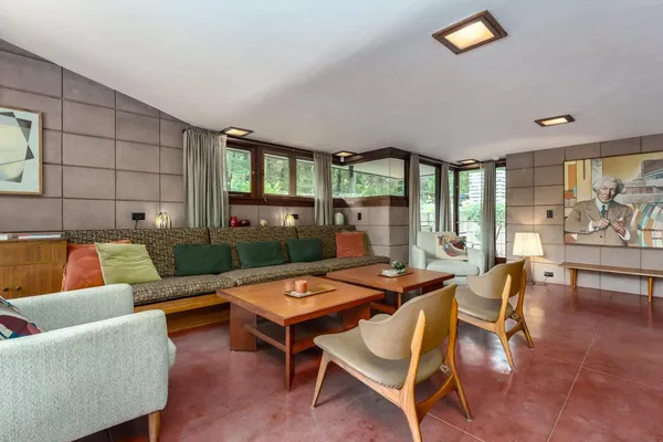 $2,100,000 | 11090 Hawthorne Drive, Galesburg, MI 49053