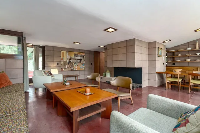 $2,100,000 | 11090 Hawthorne Drive, Galesburg, MI 49053