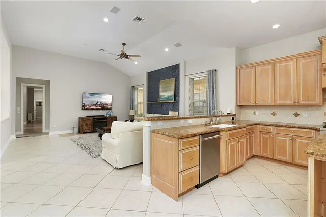 $8,900 | 216 Eastpark Drive, Kissimmee, FL 34747