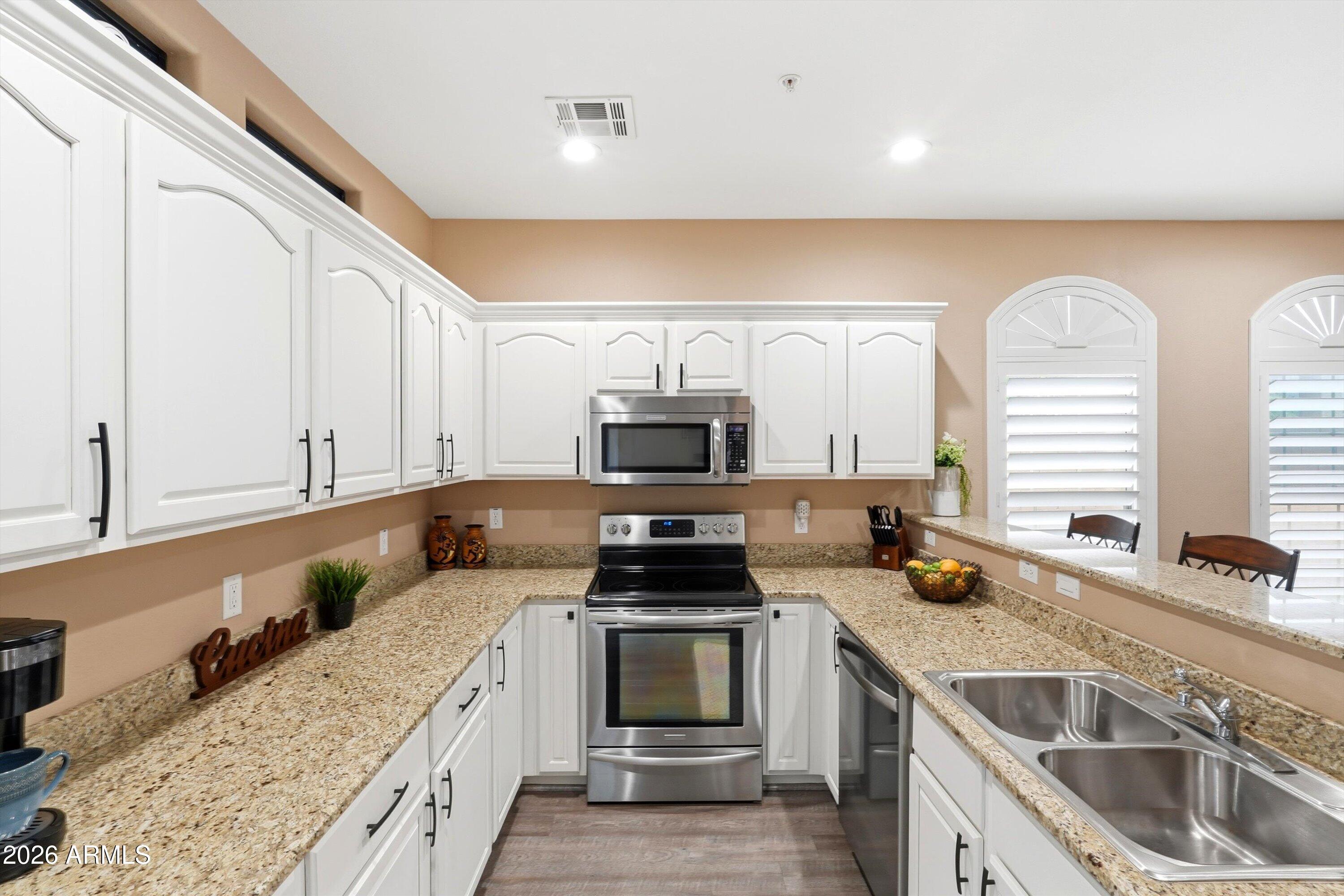 1350 South Greenfield Road, Unit 1049 Mesa, AZ 85206 - Photo 10 of 27 Stainless Appliances