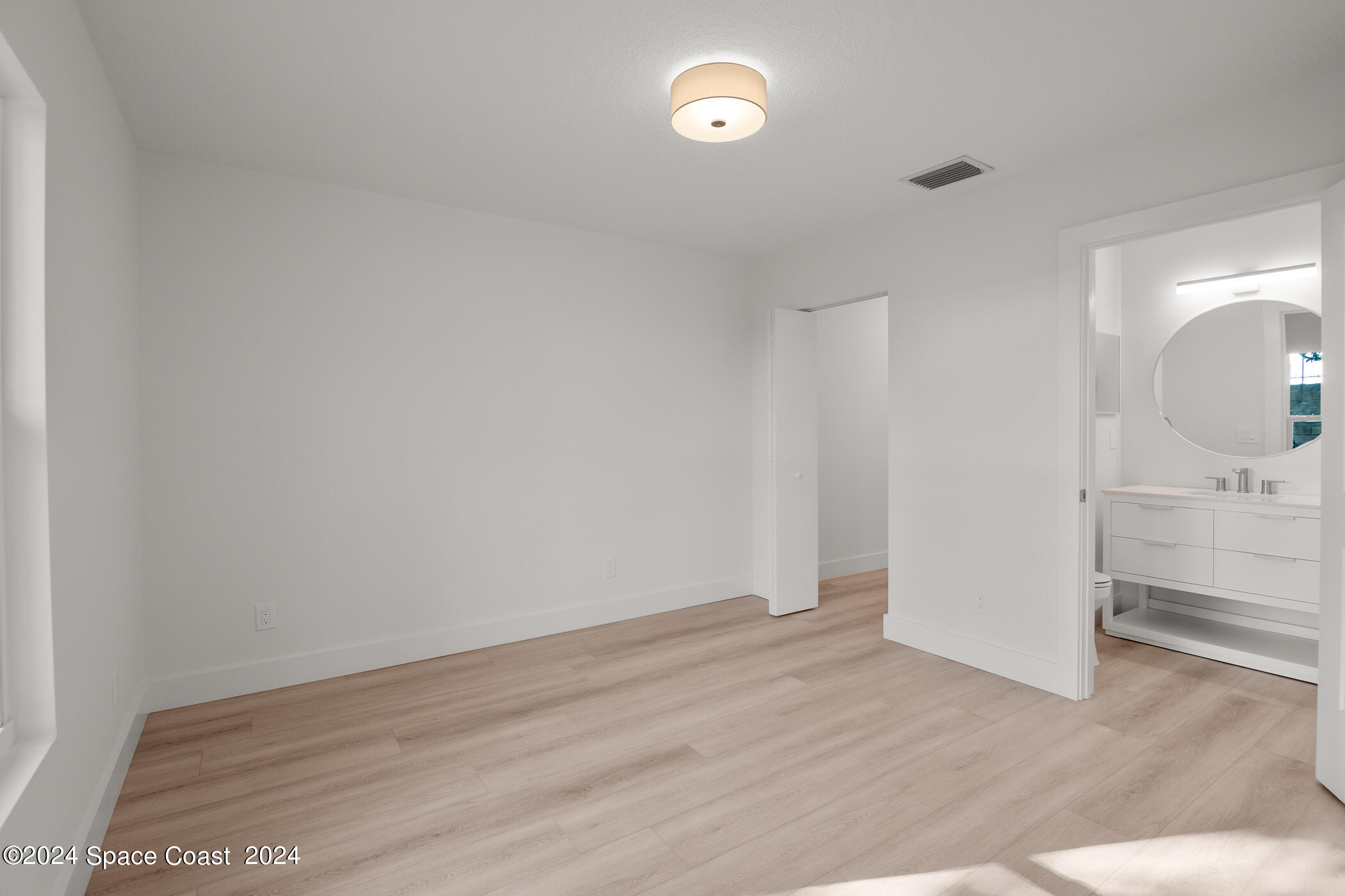 421 Audubon Drive Melbourne, FL 32901 - Photo 5 of 11 Master Bedroom