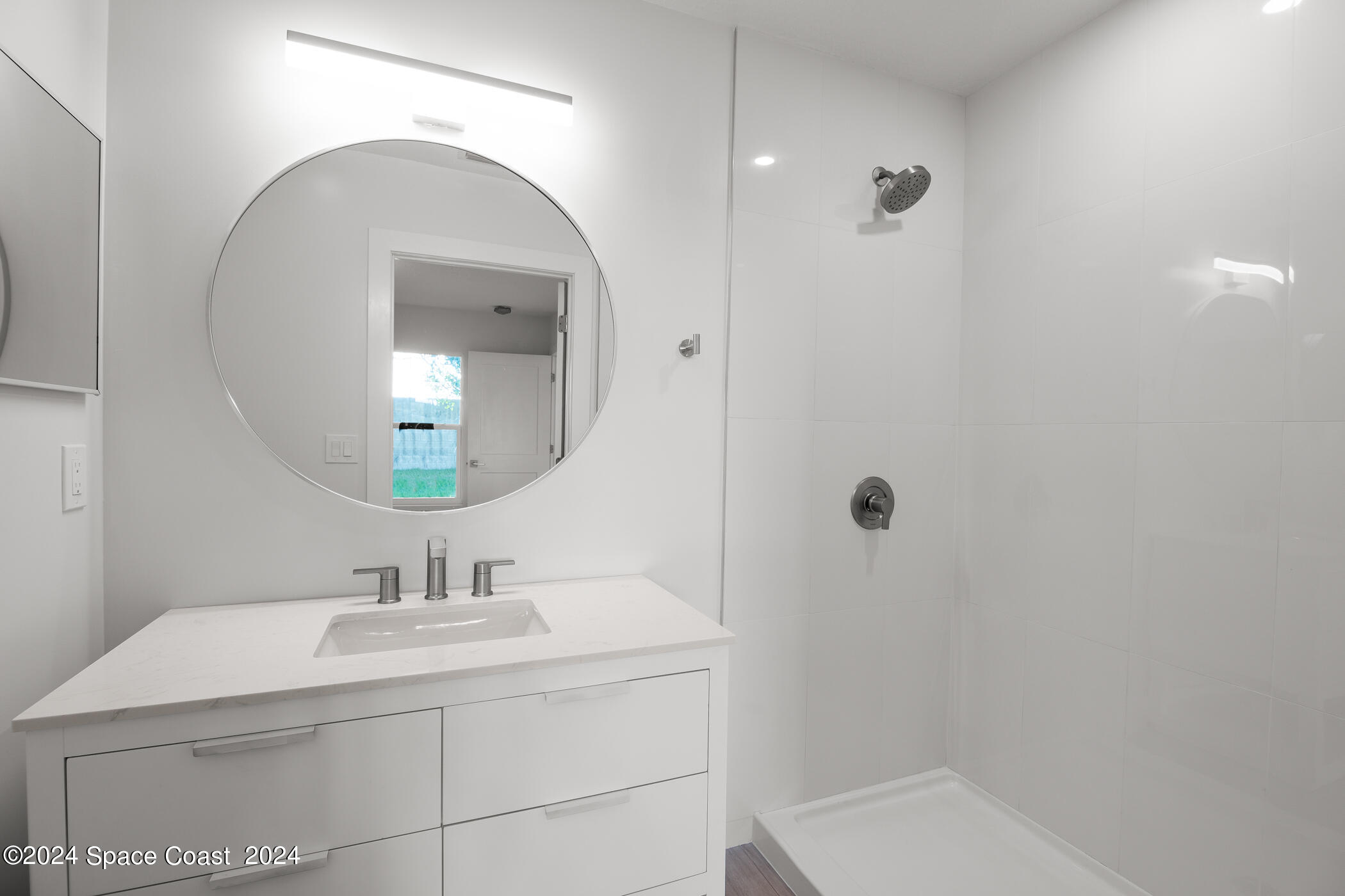 421 Audubon Drive Melbourne, FL 32901 - Photo 6 of 11 Master Bathroom