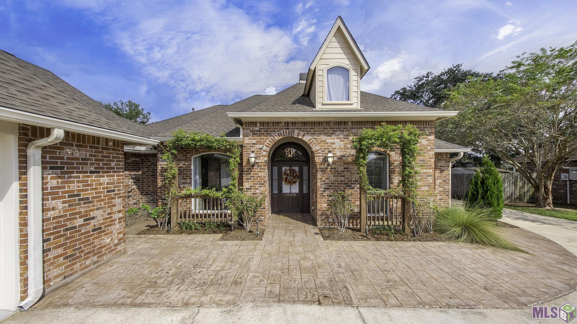 18939 Beaujolaes Avenue Baton Rouge, LA 70817 - Photo 5 of 25