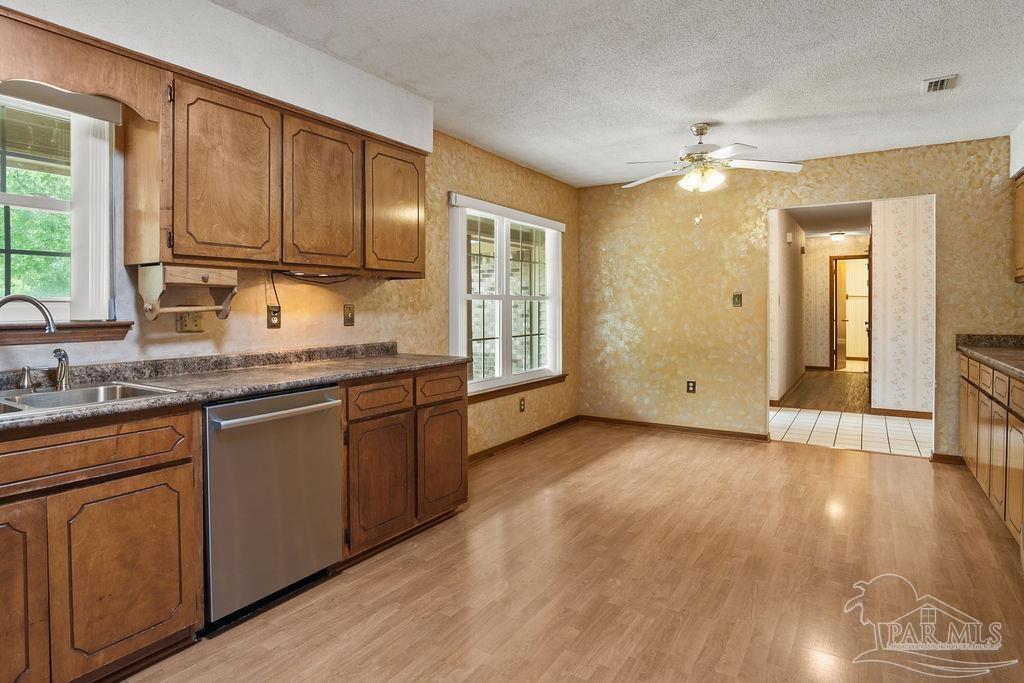 1425 Quail Ridge Drive Crestview, FL 32539 - Photo 15 of 44