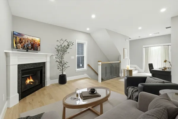 $1,199,900 | 11 Washington Street, Unit 7, Ipswich, MA 01938