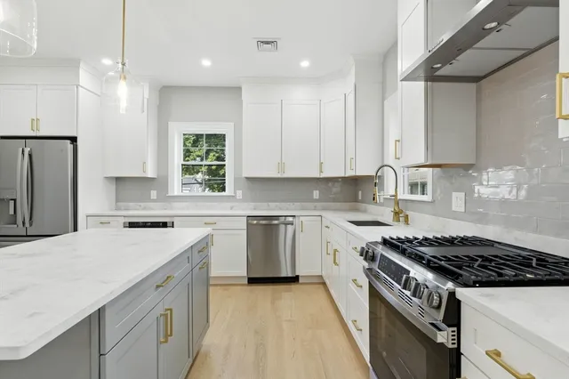 $1,199,900 | 11 Washington Street, Unit 7, Ipswich, MA 01938