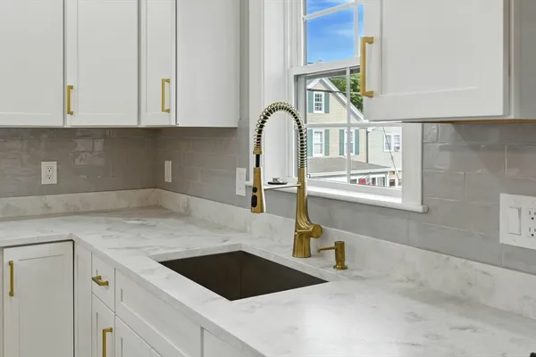 $1,199,900 | 11 Washington Street, Unit 7, Ipswich, MA 01938
