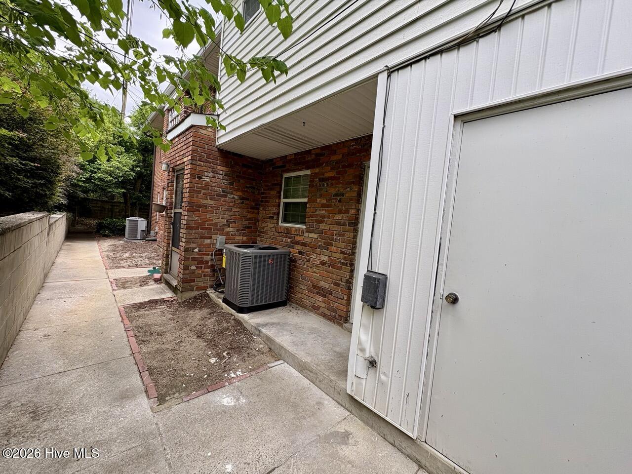 2846 Walton Way, Unit 7 Augusta, GA 30909 - Photo 22 of 25 back view