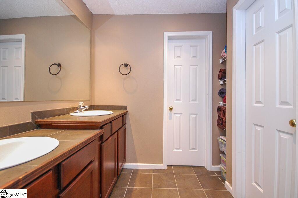 200 Grape Arbor Lane Fountain Inn, SC 29644 - Photo 18 of 29 Gallery Image 18
