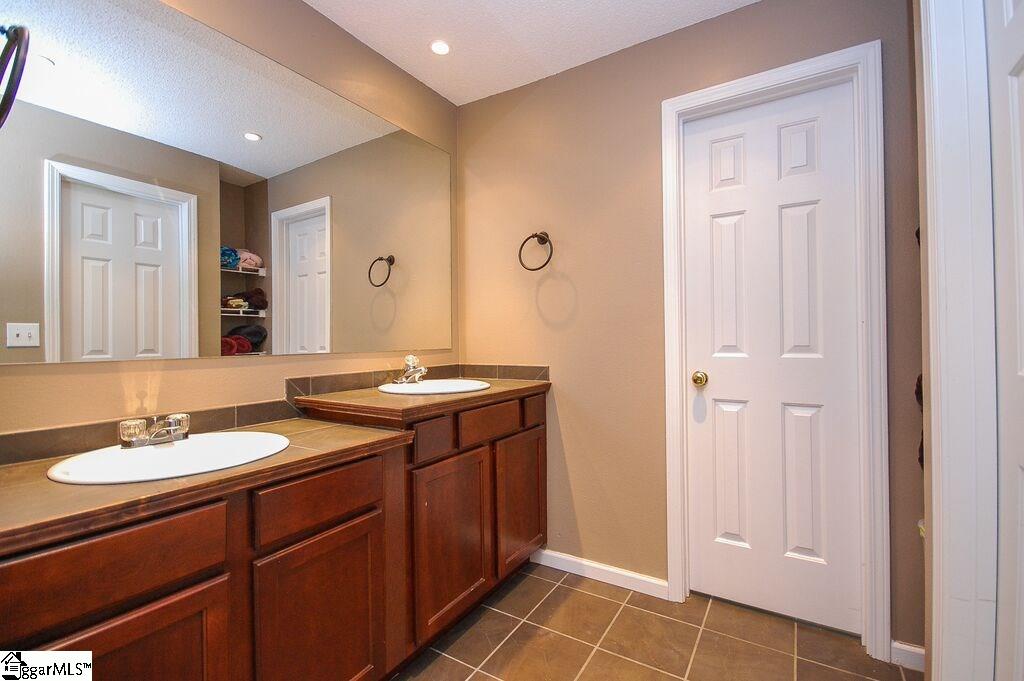 200 Grape Arbor Lane Fountain Inn, SC 29644 - Photo 19 of 29 Gallery Image 19