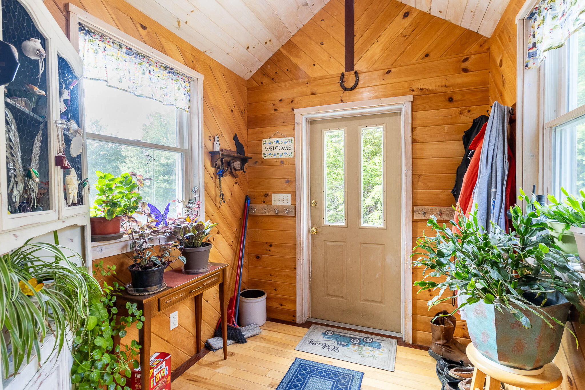 1st Floor- Entry