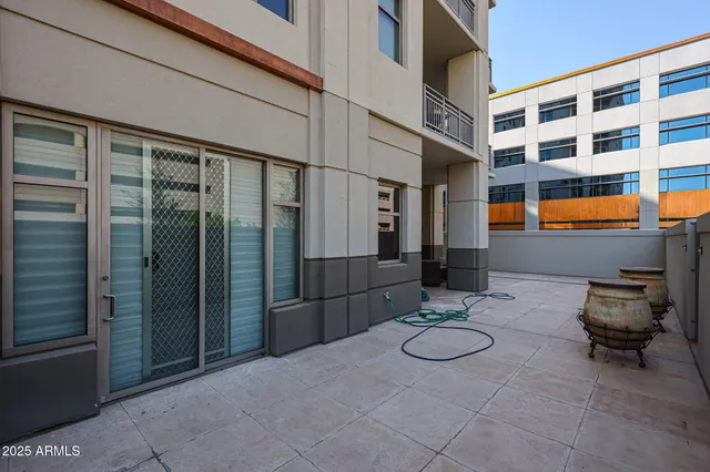 $5,900 | 2211 East Camelback Road, Unit 106, Phoenix, AZ 85016
