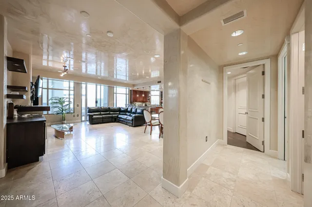 $5,900 | 2211 East Camelback Road, Unit 106, Phoenix, AZ 85016