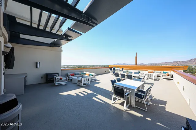 $5,900 | 2211 East Camelback Road, Unit 106, Phoenix, AZ 85016