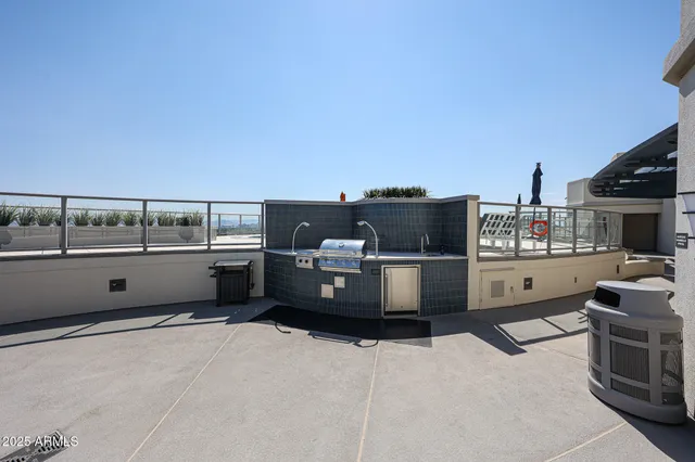 $5,900 | 2211 East Camelback Road, Unit 106, Phoenix, AZ 85016