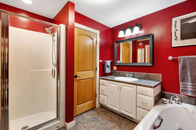 $995,000 | W8135 830th Avenue, River Falls, WI 54022