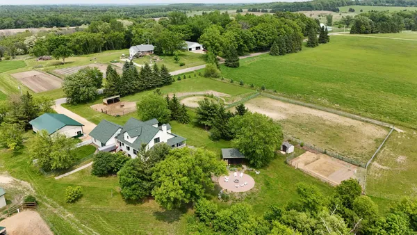 $995,000 | W8135 830th Avenue, River Falls, WI 54022