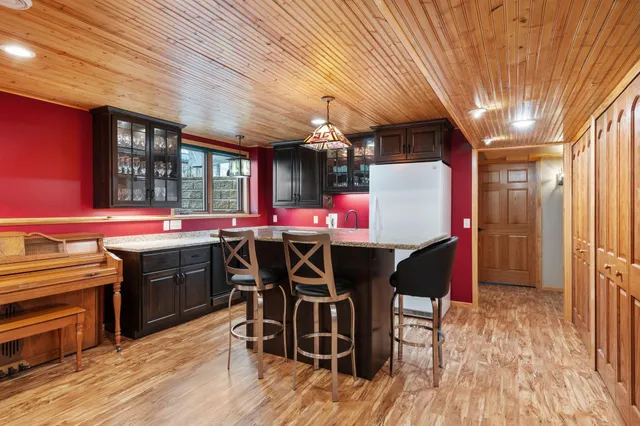 $995,000 | W8135 830th Avenue, River Falls, WI 54022