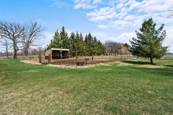 $995,000 | W8135 830th Avenue, River Falls, WI 54022