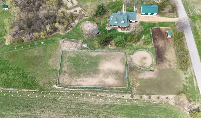 $995,000 | W8135 830th Avenue, River Falls, WI 54022