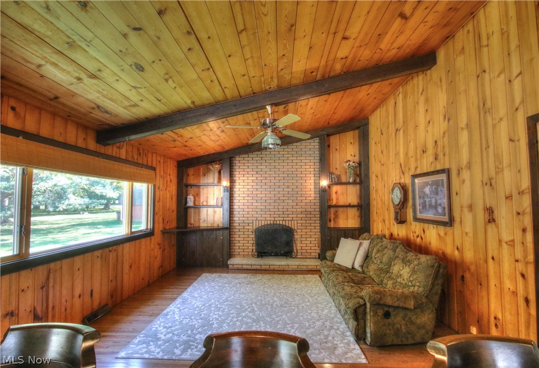 739 Lander Road Cleveland, OH 44143 - Photo 12 of 35