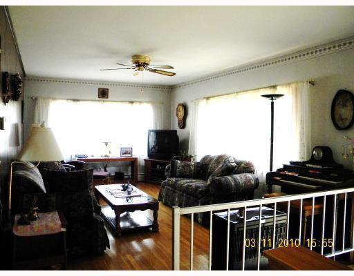 241 N Road Detroit, ME 04929 - Photo 11 of 14 Living Room.