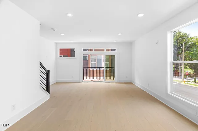 $519,000 | 2 Seawell Avenue, Unit 101, Raleigh, NC 27601