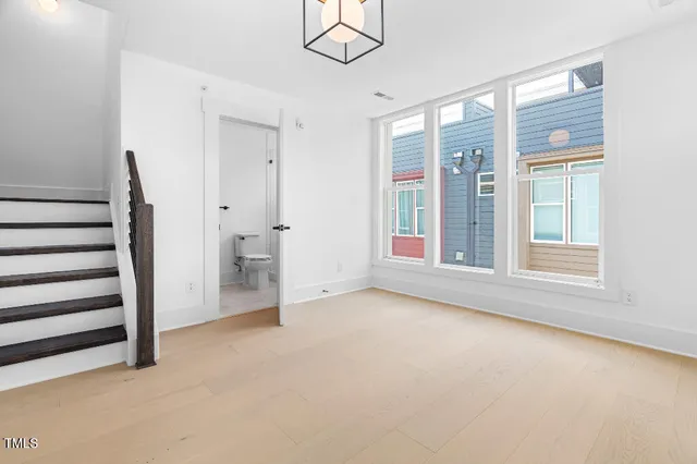 $519,000 | 2 Seawell Avenue, Unit 101, Raleigh, NC 27601