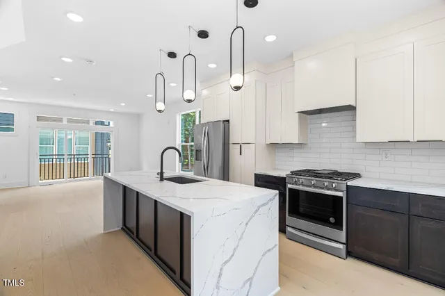 $519,000 | 2 Seawell Avenue, Unit 101, Raleigh, NC 27601