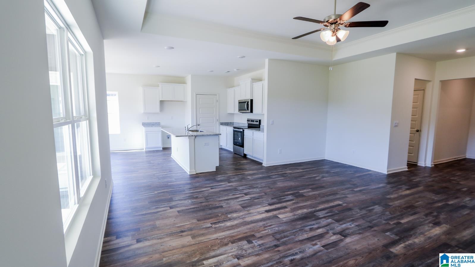 4044 Susie View Lane Alabaster, AL 35007 - Photo 5 of 47