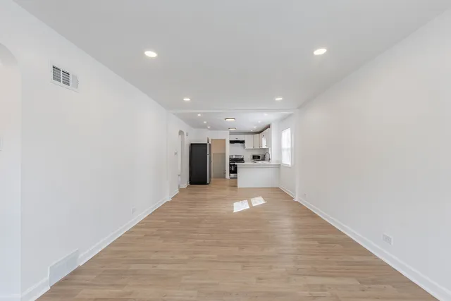 $264,999 | 7511 South Damen Avenue, Chicago, IL 60620